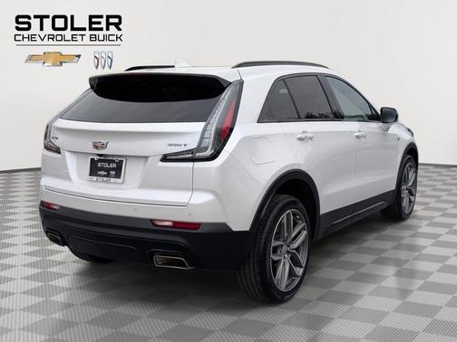 Crystal White Tricoat 2022 Cadillac XT4 Sport