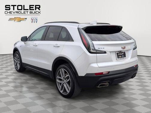 Crystal White Tricoat 2022 Cadillac XT4 Sport