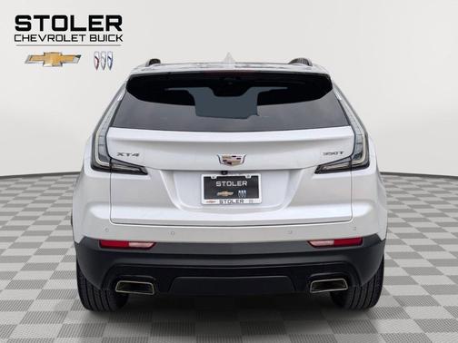 Crystal White Tricoat 2022 Cadillac XT4 Sport