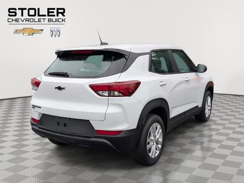 Summit White 2023 Chevrolet Trailblazer LS