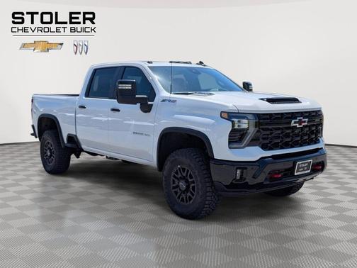 Summit White 2026 Chevrolet Silverado 2500 Crew Cab, Standard Bed, XR2, 4WD