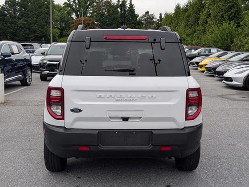 Oxford White 2022 Ford Bronco Sport Outer Banks