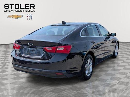 Dark Ash Metallic 2022 Chevrolet Malibu 1LS