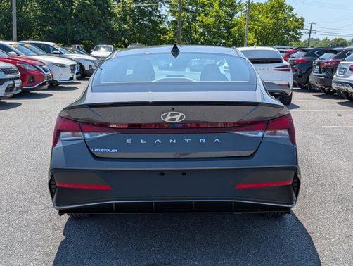 2025 Hyundai ELANTRA Sport