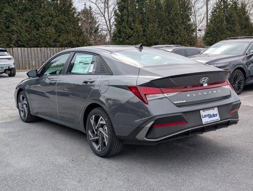 2025 Hyundai ELANTRA Sport
