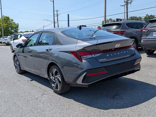 2025 Hyundai ELANTRA Sport