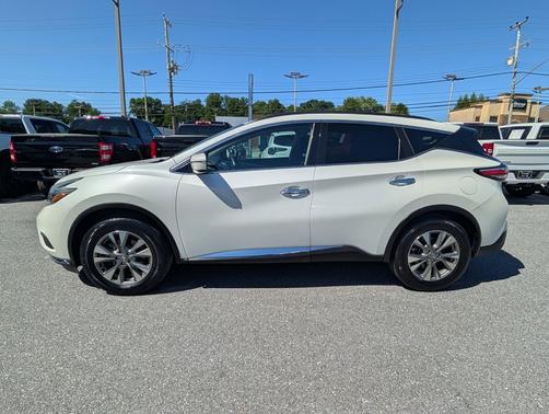 Pearl White 2018 Nissan Murano SV