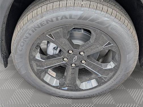 Mosaic Black Metallic 2027 Chevrolet Equinox 1LT
