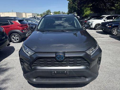 2021 Toyota RAV4 Hybrid XLE Premium