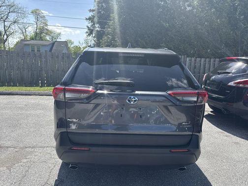 2021 Toyota RAV4 Hybrid XLE Premium