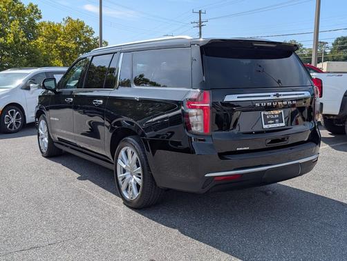 Black 2024 Chevrolet Suburban 4WD High Country