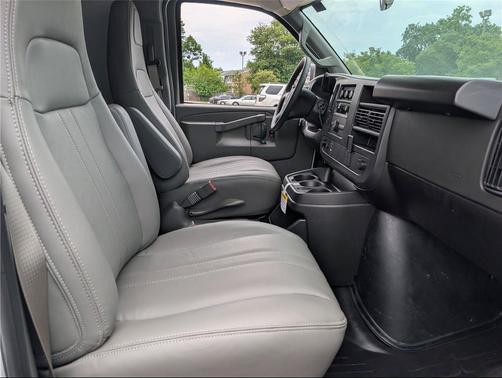 Summit White 2026 Chevrolet Express 2500 Work Van