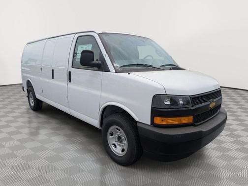 Summit White 2026 Chevrolet Express 2500 Work Van
