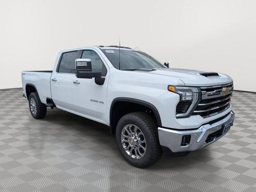 Summit White 2026 Chevrolet Silverado 3500 LTZ
