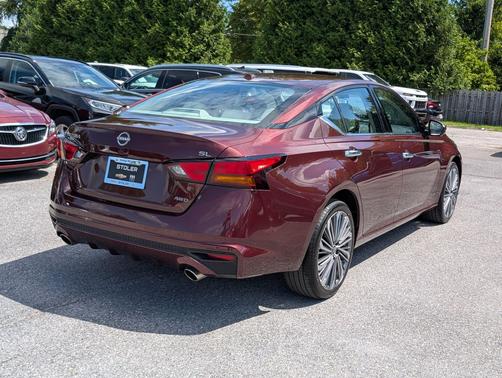 Garnet Pearl Metallic 2025 Nissan Altima SL AWD