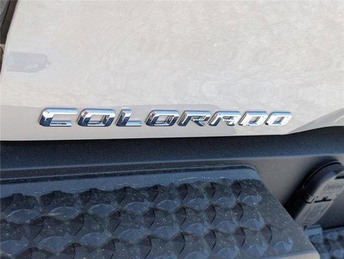 White Sands 2026 Chevrolet Colorado Trail Boss