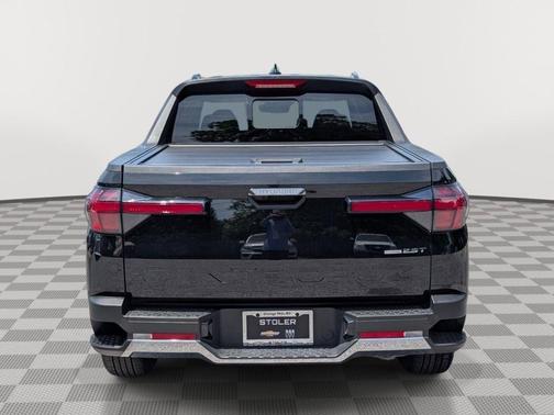 Phantom Black 2024 Hyundai SANTA CRUZ Limited