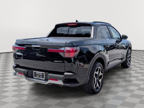 Phantom Black 2024 Hyundai SANTA CRUZ Limited