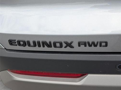 Sterling Gray Metallic 2027 Chevrolet Equinox 1LT
