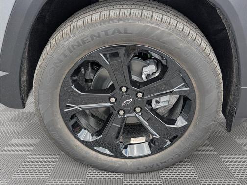 Sterling Gray Metallic 2027 Chevrolet Equinox 1LT