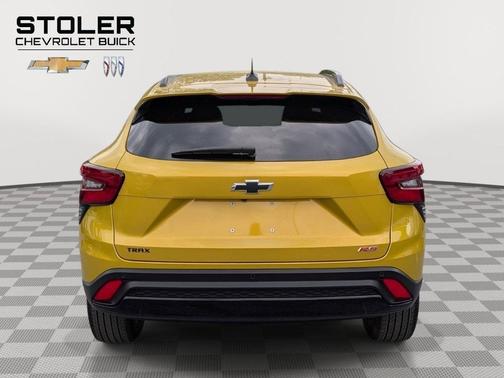 Nitro Yellow Metallic 2025 Chevrolet Trax FWD 2RS