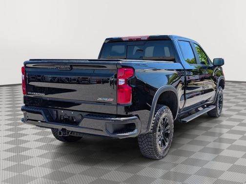Black 2022 Chevrolet Silverado 1500 ZR2