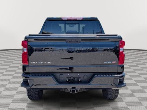 Black 2022 Chevrolet Silverado 1500 ZR2