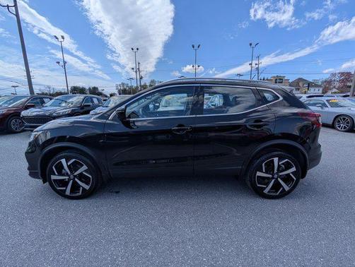 2021 Nissan Rogue Sport SL