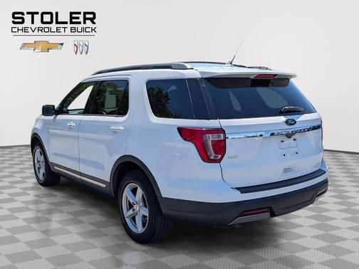 White Platinum Metallic Tri-Coat 2019 Ford Explorer XLT