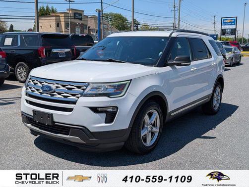 White Platinum Metallic Tri-Coat 2019 Ford Explorer XLT