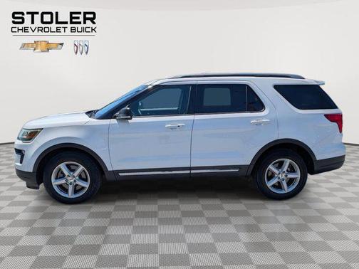 White Platinum Metallic Tri-Coat 2019 Ford Explorer XLT