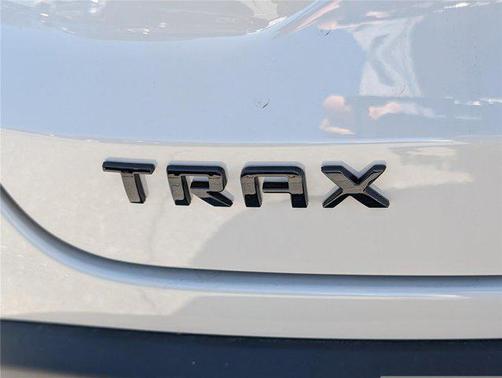 White Sands 2026 Chevrolet Trax FWD 2RS