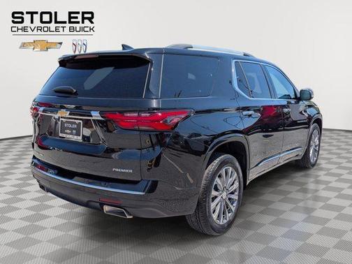Mosaic Black Metallic 2023 Chevrolet Traverse Premier