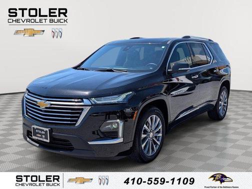 Mosaic Black Metallic 2023 Chevrolet Traverse Premier