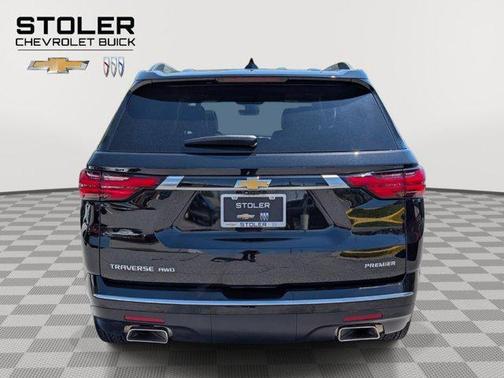 Mosaic Black Metallic 2023 Chevrolet Traverse Premier