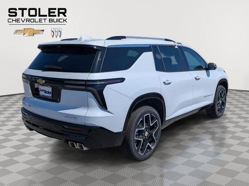 Polar White Tricoat 2026 Chevrolet Traverse High Country