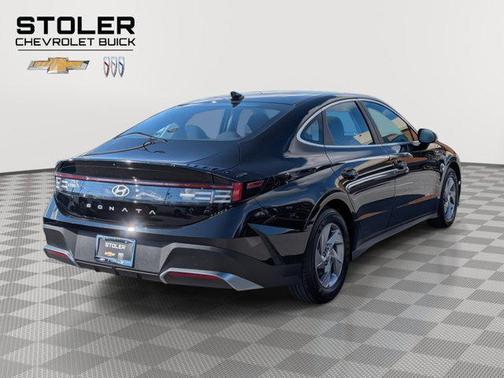 2025 Hyundai SONATA SE