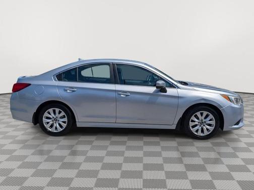 Ice Silver Metallic 2016 Subaru Legacy Premium