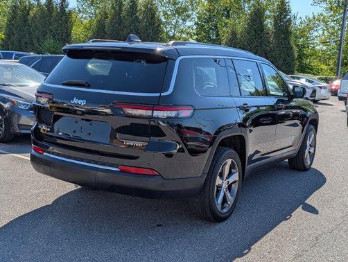 Diamond Black Crystal Pearlcoat 2022 Jeep Grand Cherokee L Limited