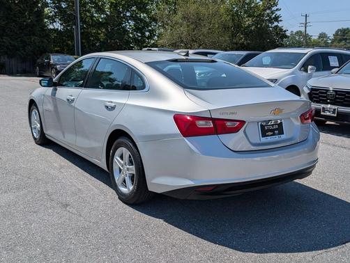 Silver Ice Metallic 2020 Chevrolet Malibu 1LS