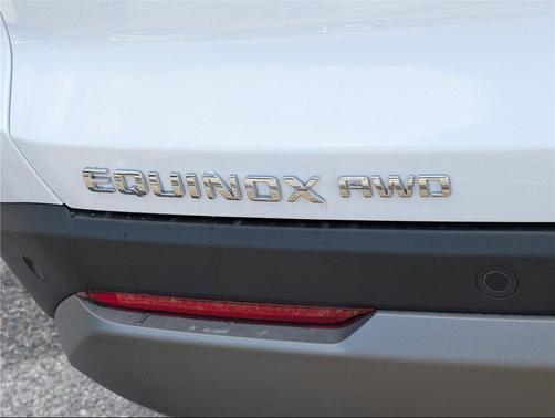 Summit White 2026 Chevrolet Equinox 1LT