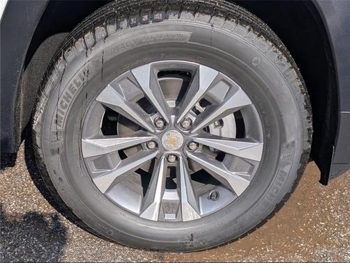 Summit White 2026 Chevrolet Equinox 1LT