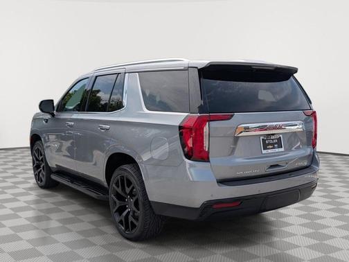 Sterling Metallic 2023 GMC Yukon SLE