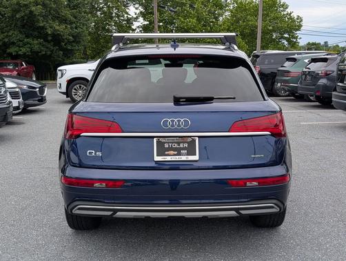 Navarra Blue Metallic 2023 Audi Q5 40 Premium
