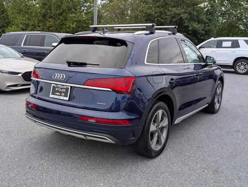 Navarra Blue Metallic 2023 Audi Q5 40 Premium