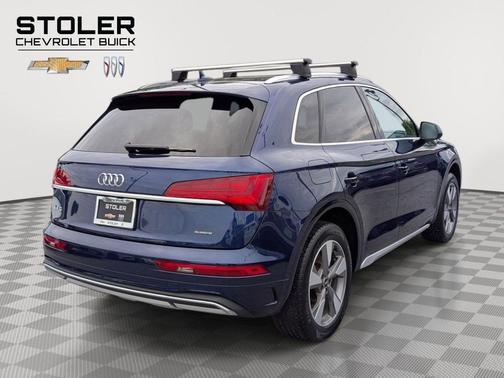 Navarra Blue Metallic 2023 Audi Q5 40 Premium