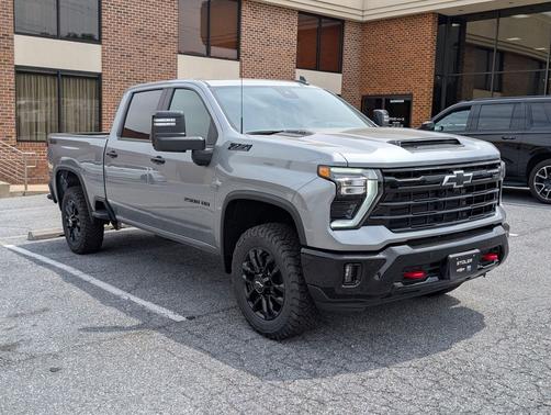 Sterling Gray Metallic 2026 Chevrolet Silverado 2500 LT