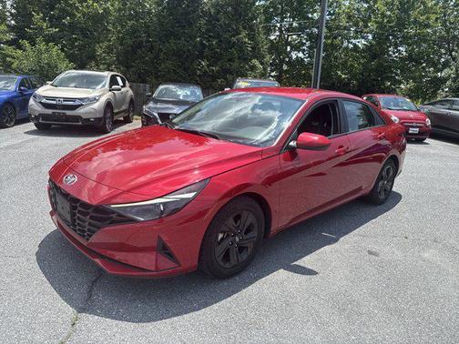 2021 Hyundai ELANTRA SEL