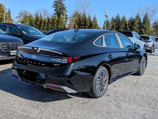 2025 Hyundai SONATA Hybrid Limited