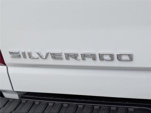 Summit White 2026 Chevrolet Silverado 2500 WT